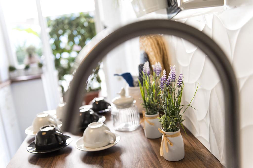 Domus Vintage Apartment Рим Екстериор снимка